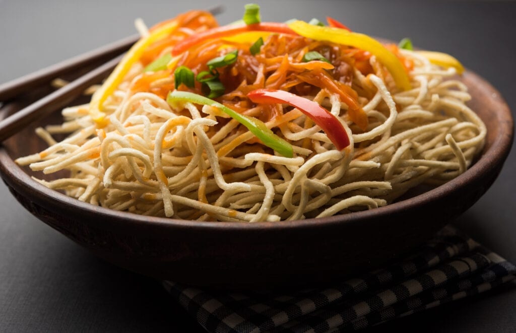 chicken chop suey with noodles