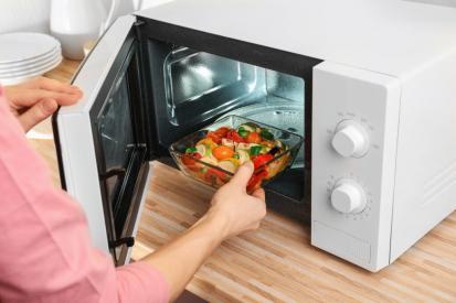 Should You Use a Microwave to Heat Food or Not?