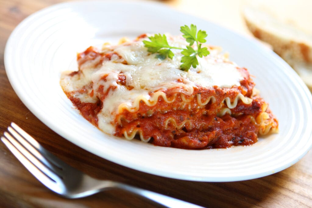 Cheese Lasagna Recipe | foodies.pk